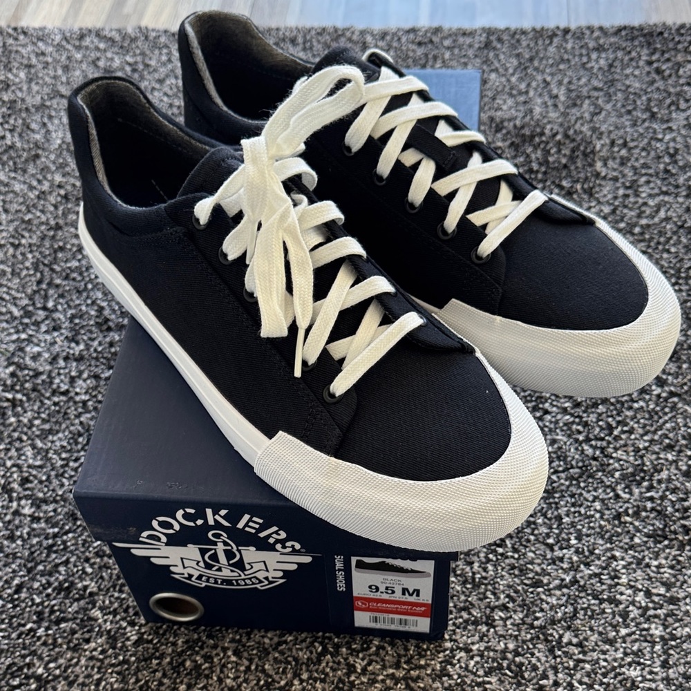 Dockers Men's Black and White Sneakers